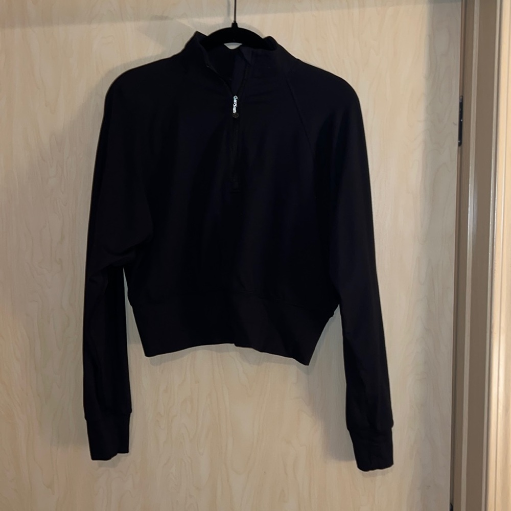 Lululemon align cropped quarter zip, size 6, black.